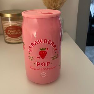 DW strawberry pop candle